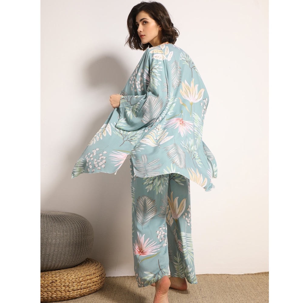 3 Piece Pastel Green Floral Print Pajama Set - Picture 2 of 16